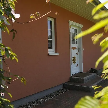 Uhlenhus بيت للعطل *